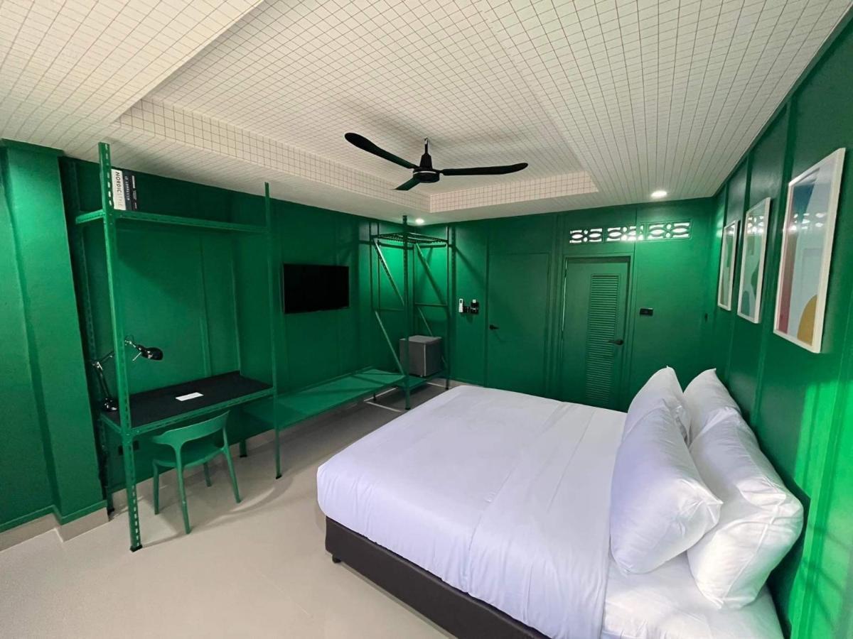 Sari Boutique Hotel Patong Екстер'єр фото